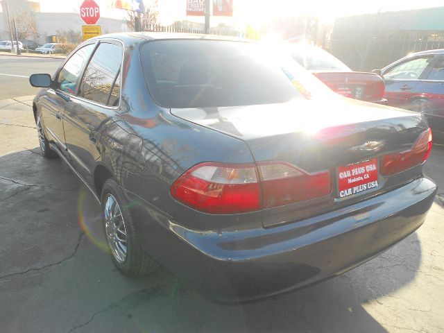 1998 Honda Accord ZQ8 LS