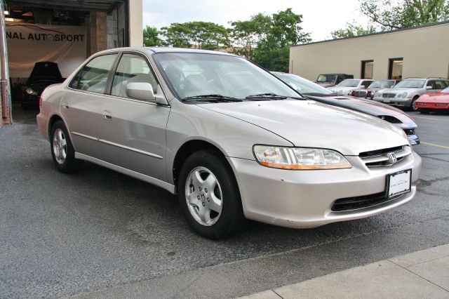1999 Honda Accord WRX Premium 4-door