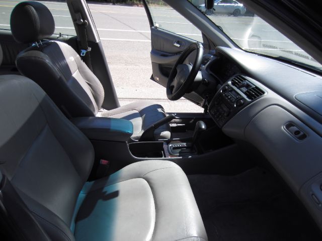 1999 Honda Accord WRX Premium 4-door