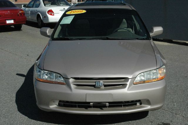 1999 Honda Accord ZQ8 LS