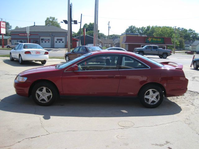 1999 Honda Accord 2.5i AWD Sedan