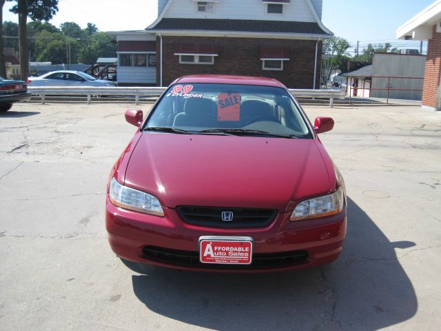 1999 Honda Accord 2.5i AWD Sedan