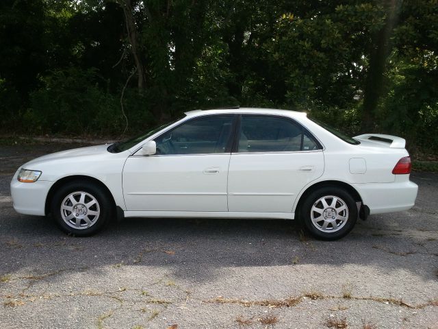 1999 Honda Accord ZQ8 LS