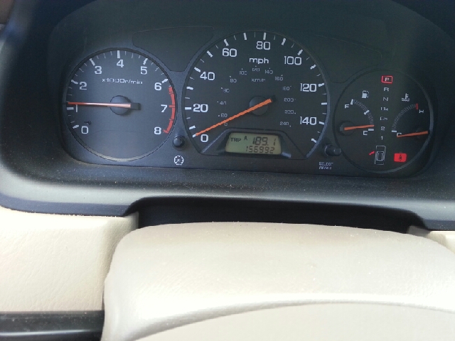 1999 Honda Accord ZQ8 LS