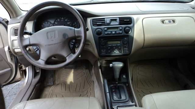 2000 Honda Accord WRX Premium 4-door