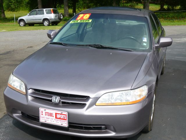 2000 Honda Accord ZQ8 LS