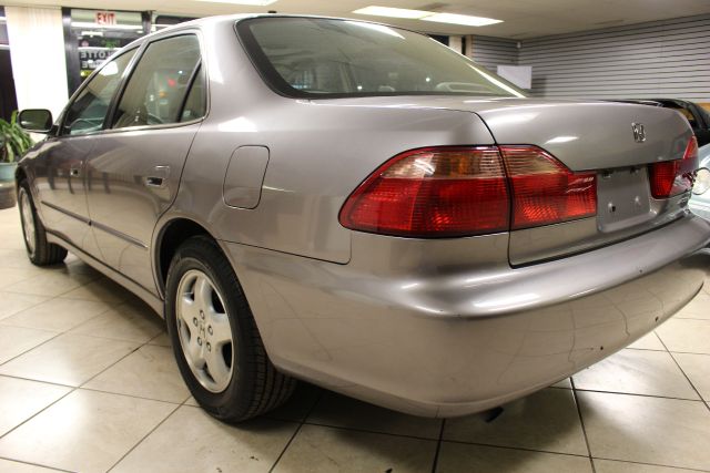 2000 Honda Accord WRX Premium 4-door