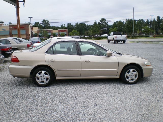 2000 Honda Accord ZQ8 LS