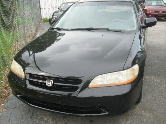 2000 Honda Accord WRX Premium 4-door