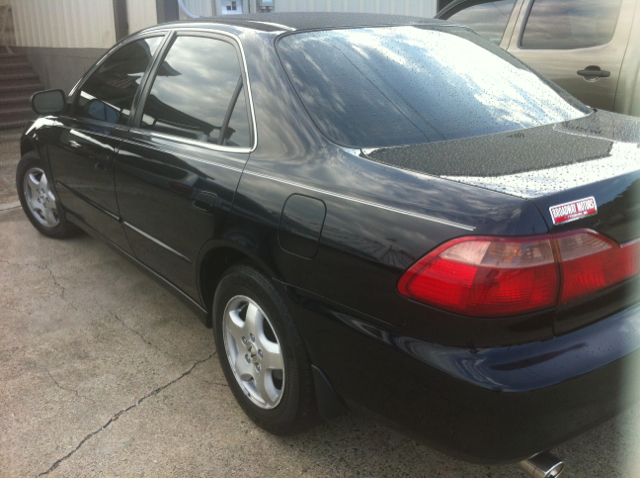 2000 Honda Accord WRX Premium 4-door