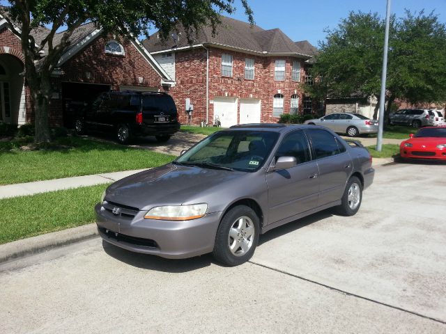 2000 Honda Accord WRX Premium 4-door