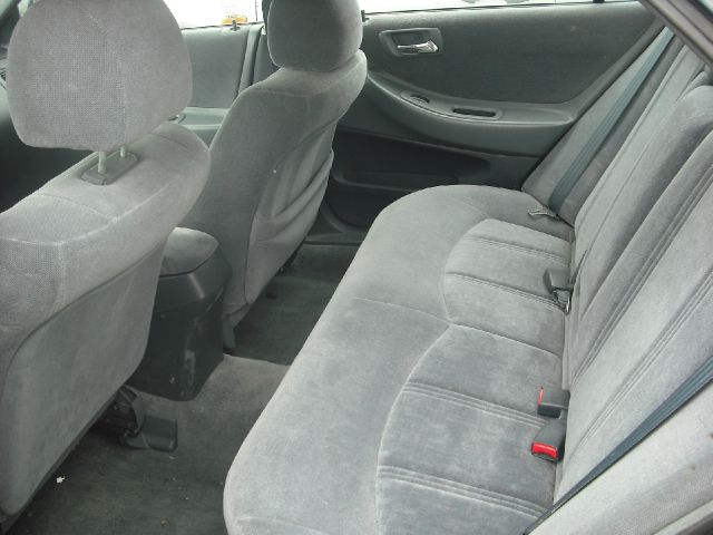 2000 Honda Accord ZQ8 LS