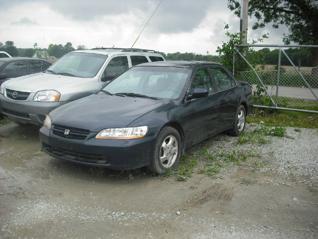 2000 Honda Accord ZQ8 LS