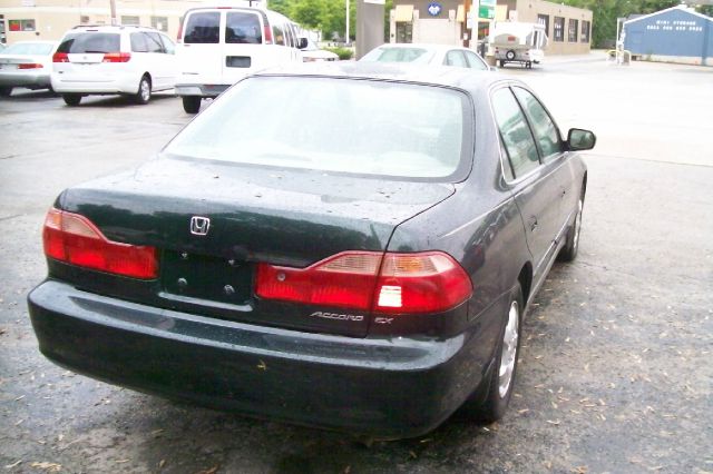 2000 Honda Accord ZQ8 LS