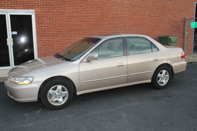2000 Honda Accord WRX Premium 4-door