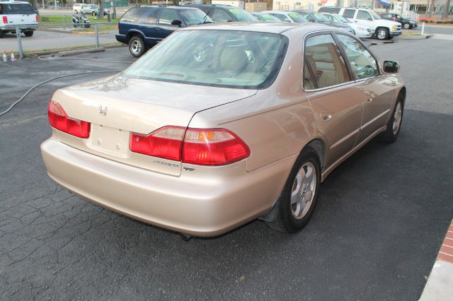 2000 Honda Accord WRX Premium 4-door