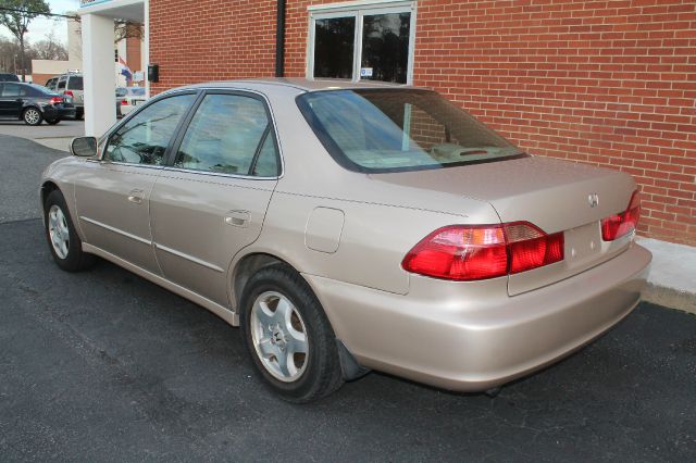 2000 Honda Accord WRX Premium 4-door