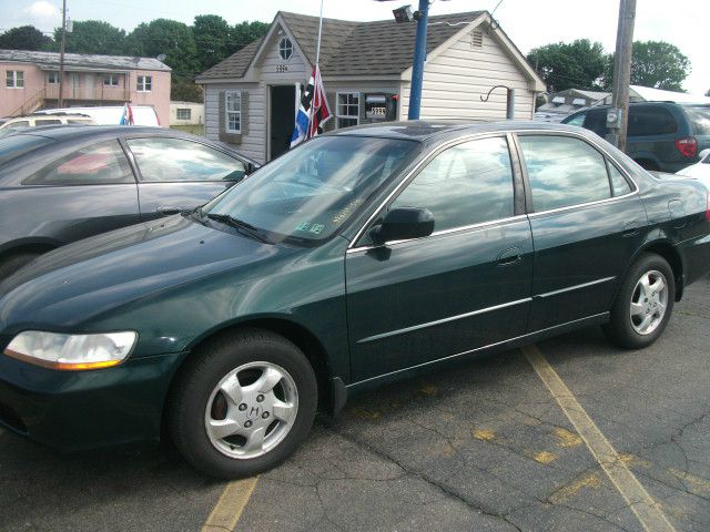 2000 Honda Accord ZQ8 LS