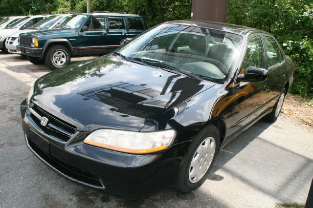 2000 Honda Accord ZQ8 LS