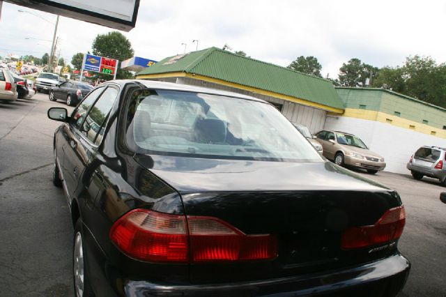 2000 Honda Accord ZQ8 LS