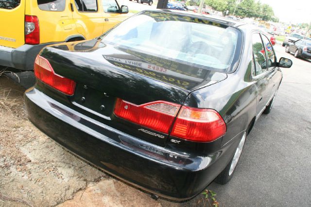 2000 Honda Accord ZQ8 LS