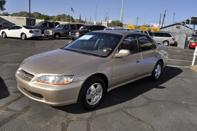 2000 Honda Accord WRX Premium 4-door