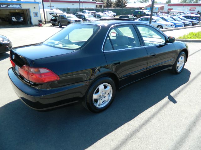 2000 Honda Accord WRX Premium 4-door