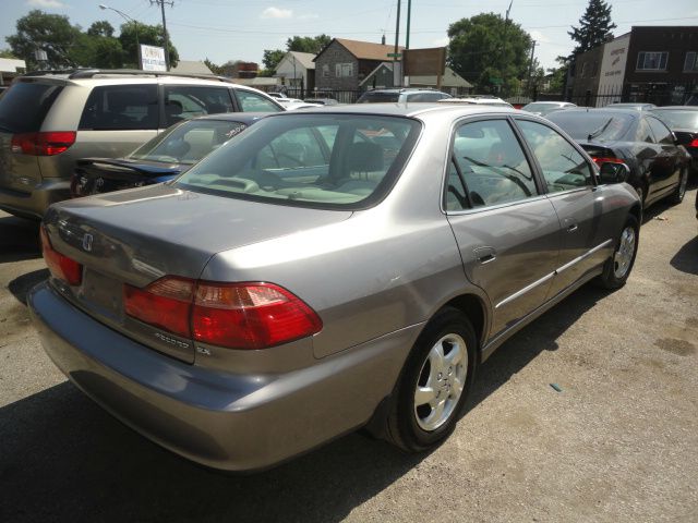 2000 Honda Accord ZQ8 LS