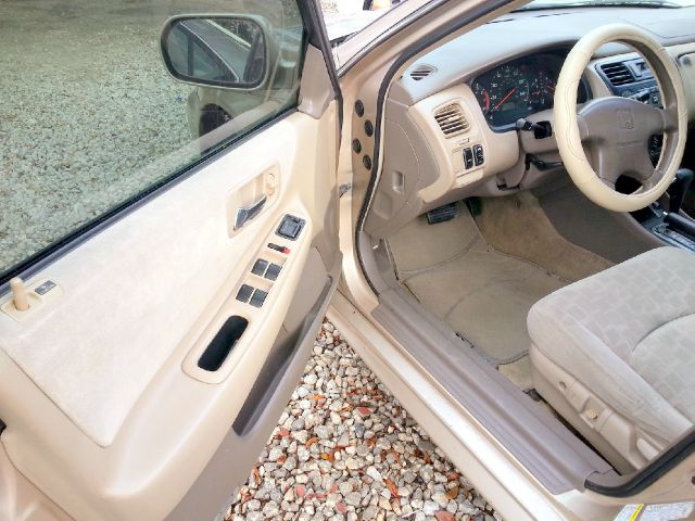 2001 Honda Accord ZQ8 LS