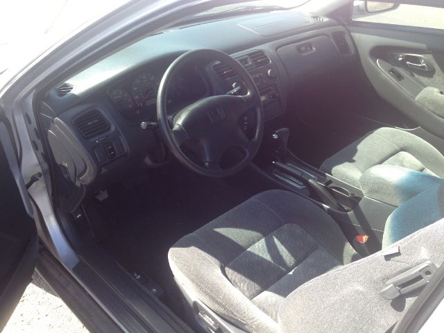 2001 Honda Accord 2.5i AWD Sedan