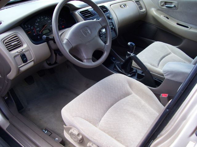 2001 Honda Accord EXT CAB 134.0 WB 2WD LT1