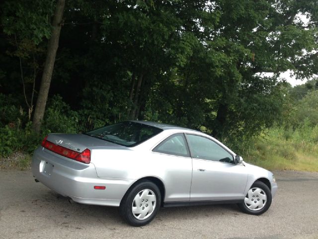2001 Honda Accord 2.5i AWD Sedan