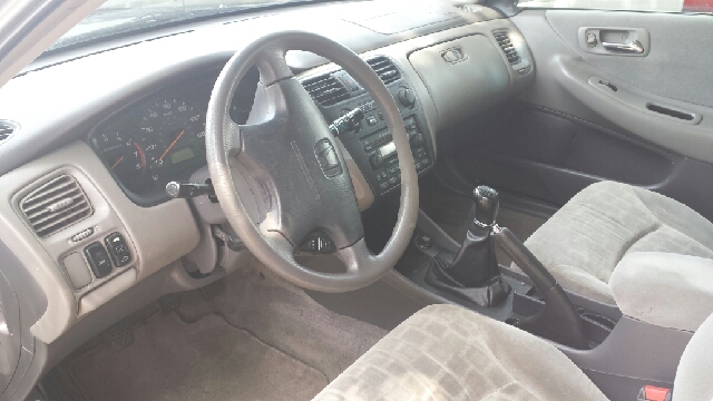 2001 Honda Accord ZQ8 LS