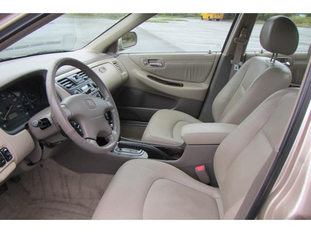 2001 Honda Accord 5dr HB Auto