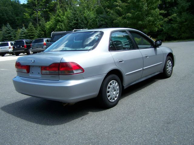 2002 Honda Accord 4dr Sdn SES Standard