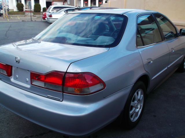 2002 Honda Accord Elite,nav,moon,dvd,chrome Wheels