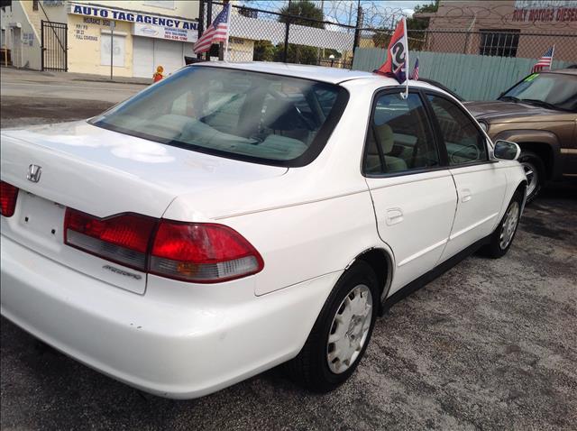2002 Honda Accord EXT CAB 134.0 WB 2WD LT1