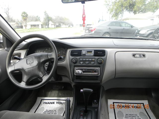 2002 Honda Accord Elite,nav,moon,dvd,chrome Wheels