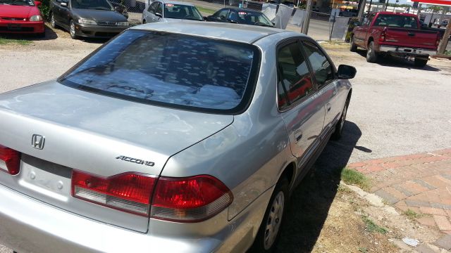 2002 Honda Accord 4dr Sdn SES Standard