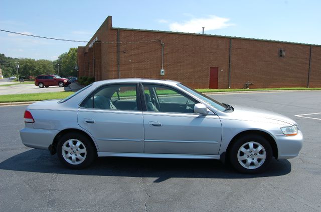 2002 Honda Accord ZQ8 LS