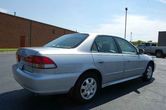 2002 Honda Accord ZQ8 LS