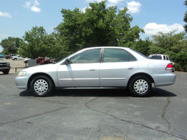 2002 Honda Accord 4dr Sdn SES Standard