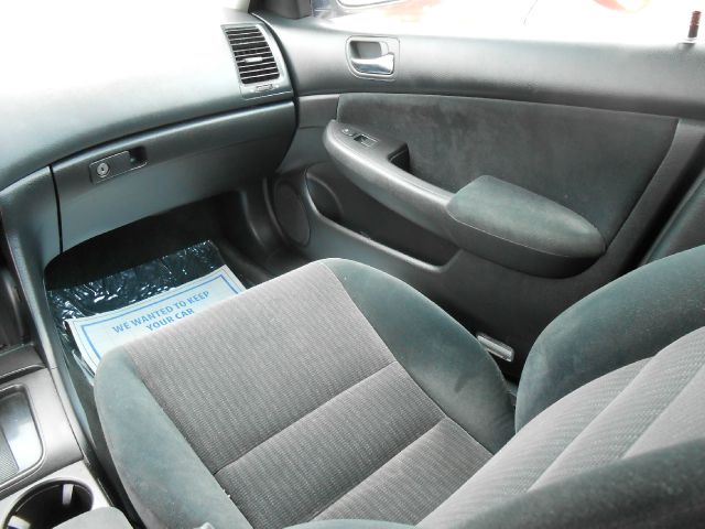 2003 Honda Accord 2dr Reg Cab 120.5 WB