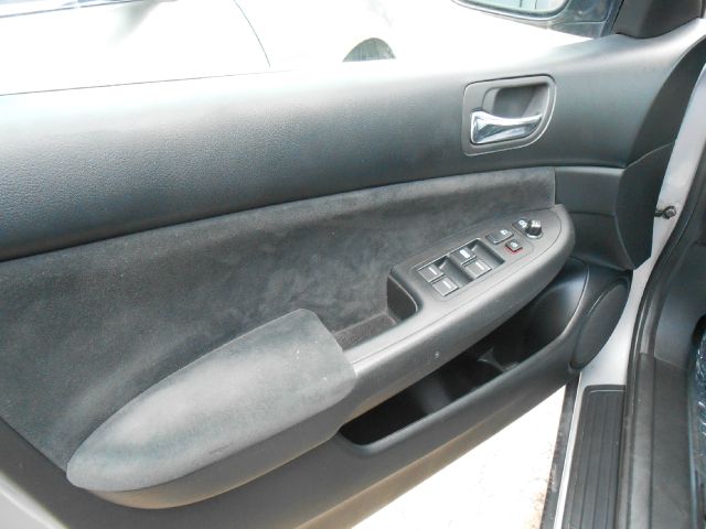 2003 Honda Accord 2dr Reg Cab 120.5 WB