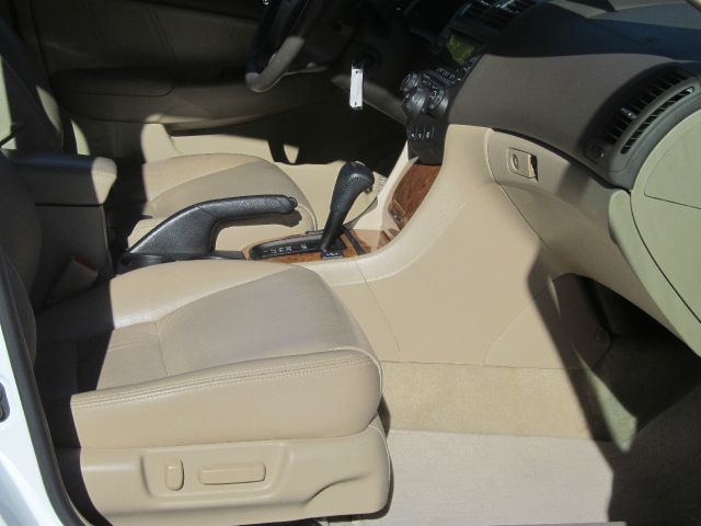 2003 Honda Accord 4WD Ext Cab 134.0 SLE2