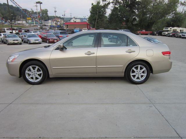 2003 Honda Accord Leather, 3rd Row 4x4 Sunroof