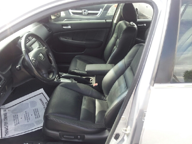 2003 Honda Accord 4WD Ext Cab 134.0 SLE2