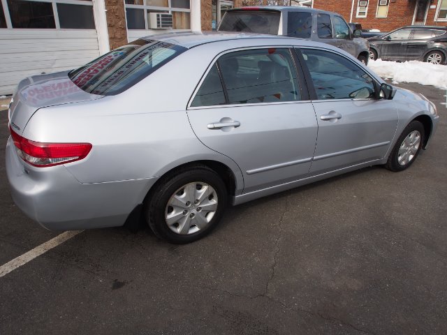 2003 Honda Accord 4WD Ext Cab 134.0 SLE2