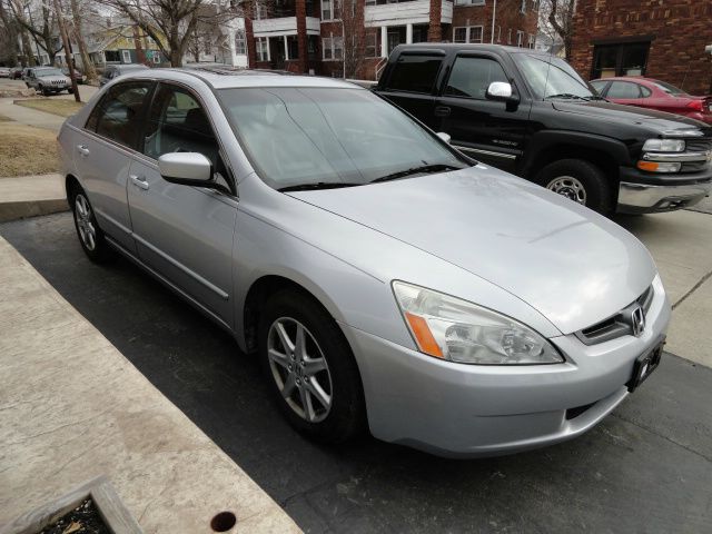 2003 Honda Accord 4WD Ext Cab 134.0 SLE2