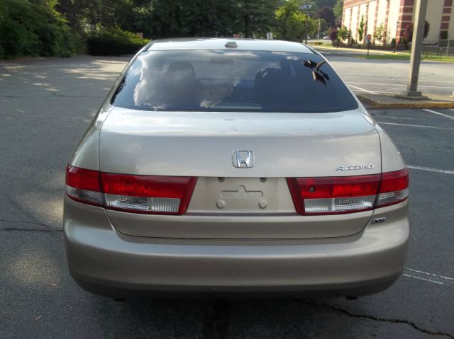 2004 Honda Accord ZQ8 LS